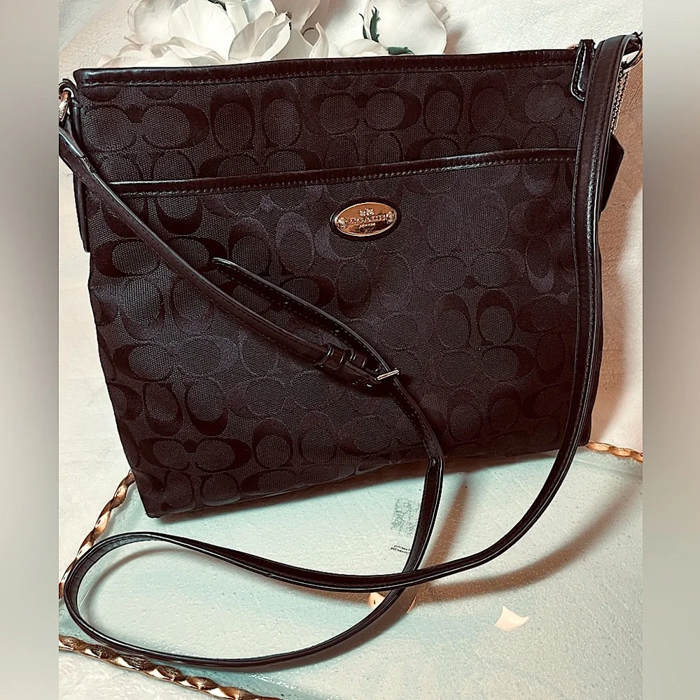 NEW Coach Black Signature Canvas and Leather File Crossbody Handbag - Picture 15 of 15